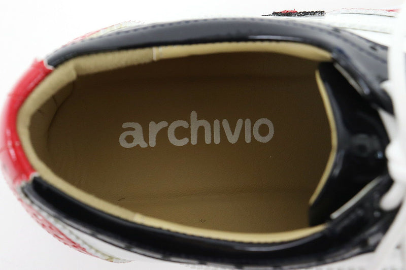Shoes Altivio, archivio, 2023, play golf in winter.